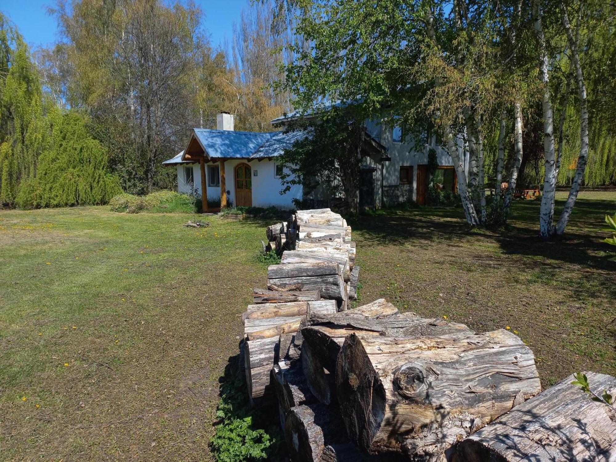 Hostel Lc Hoyo de Epuyén Eksteriør bilde