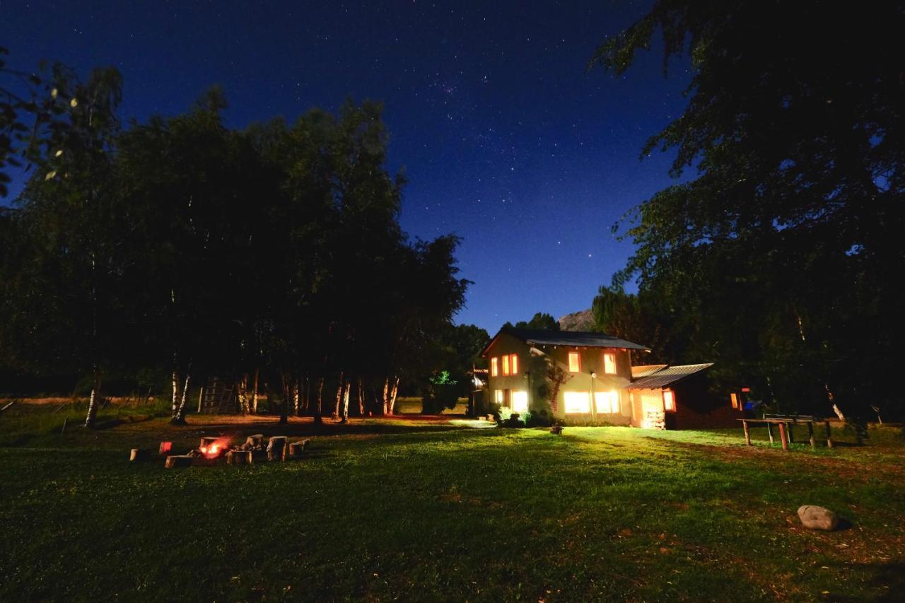 Hostel Lc Hoyo de Epuyén Eksteriør bilde